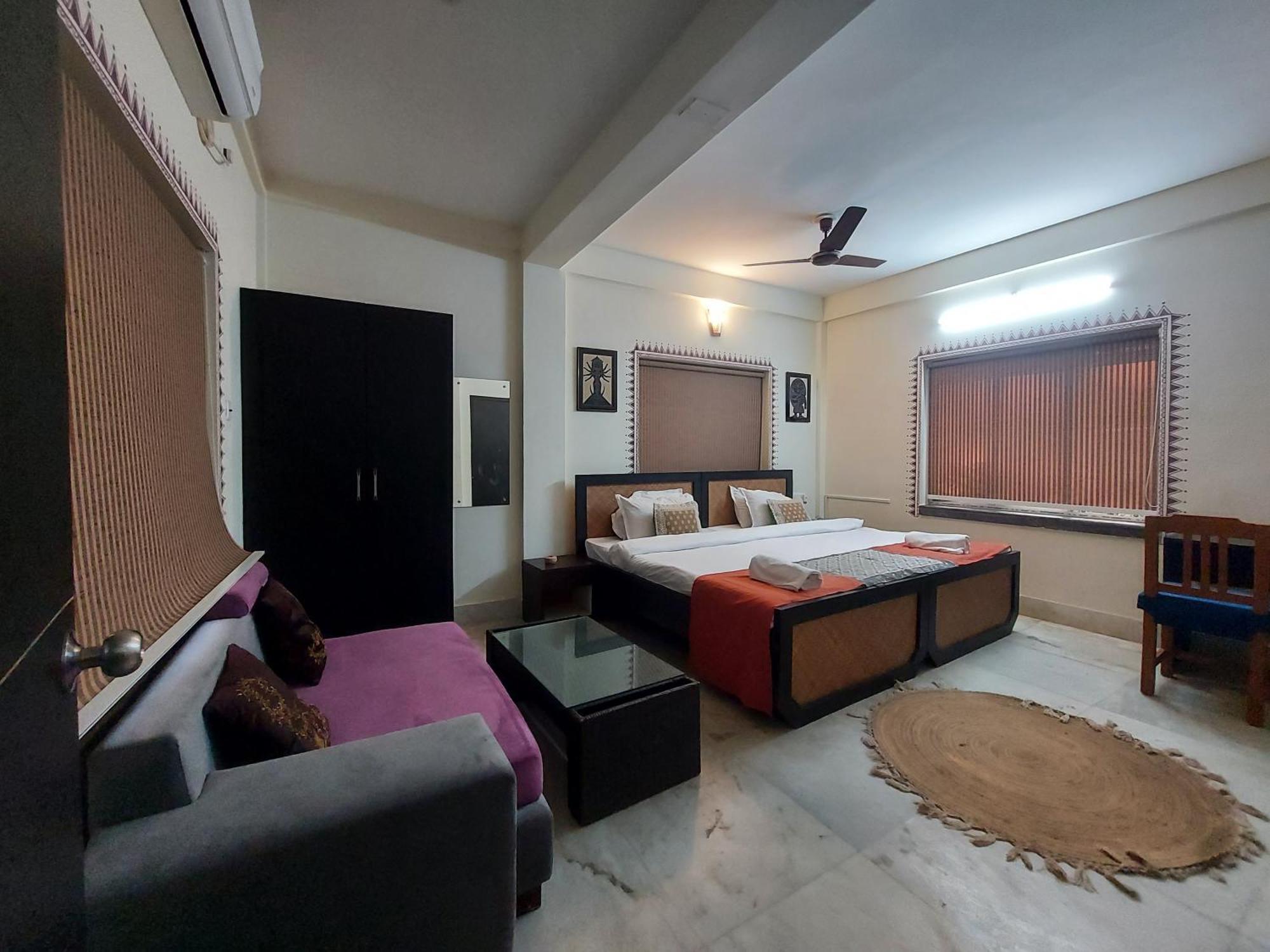 Hotel Kolam ชานตี นิเคทัน ภายนอก รูปภาพ